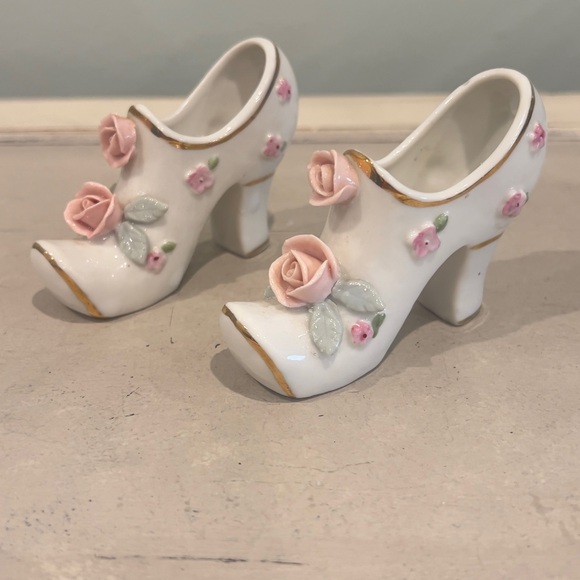 VINTAGE BONE  CHINA ROSE SHOES TRINKETS DECOR FEMININE DANITY - Picture 3 of 8